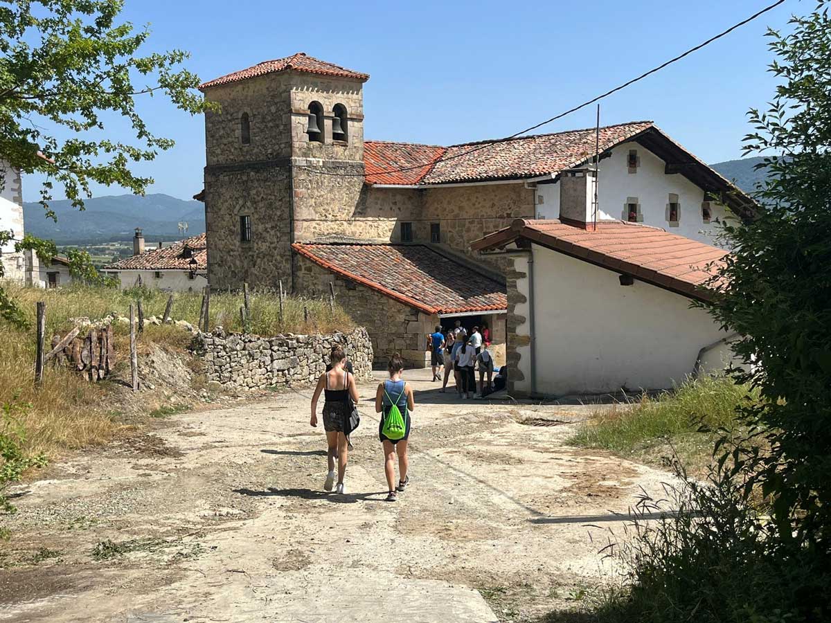 Pueblo Gorrontz-Olano